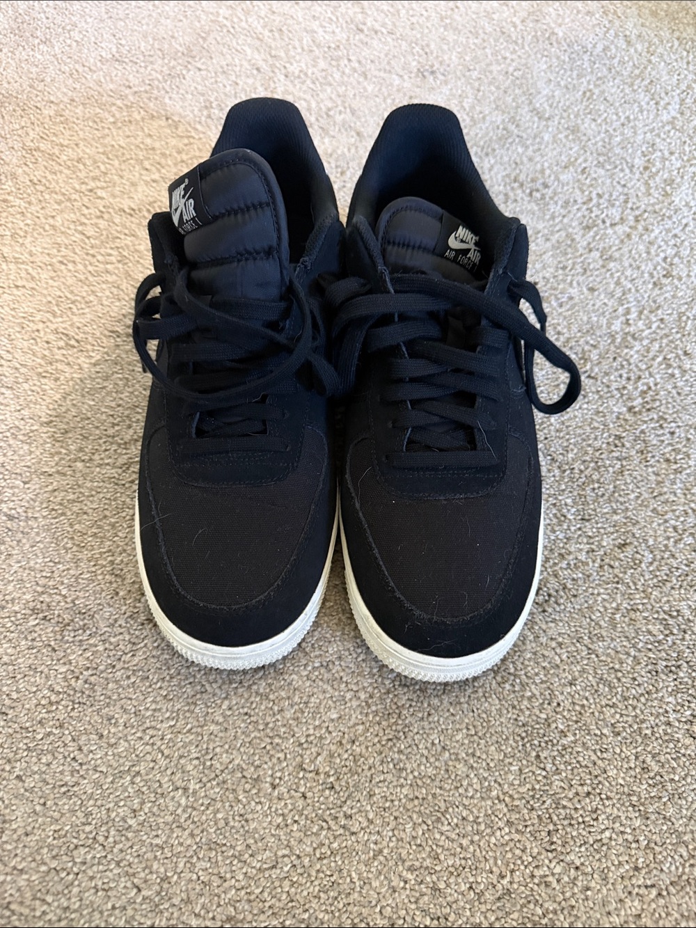 Nike Black Low-Top Sneakers with White Sole